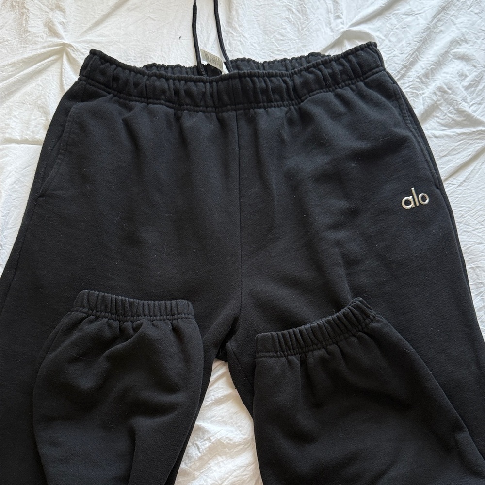 ALO Yoga unisex black Sweatpants